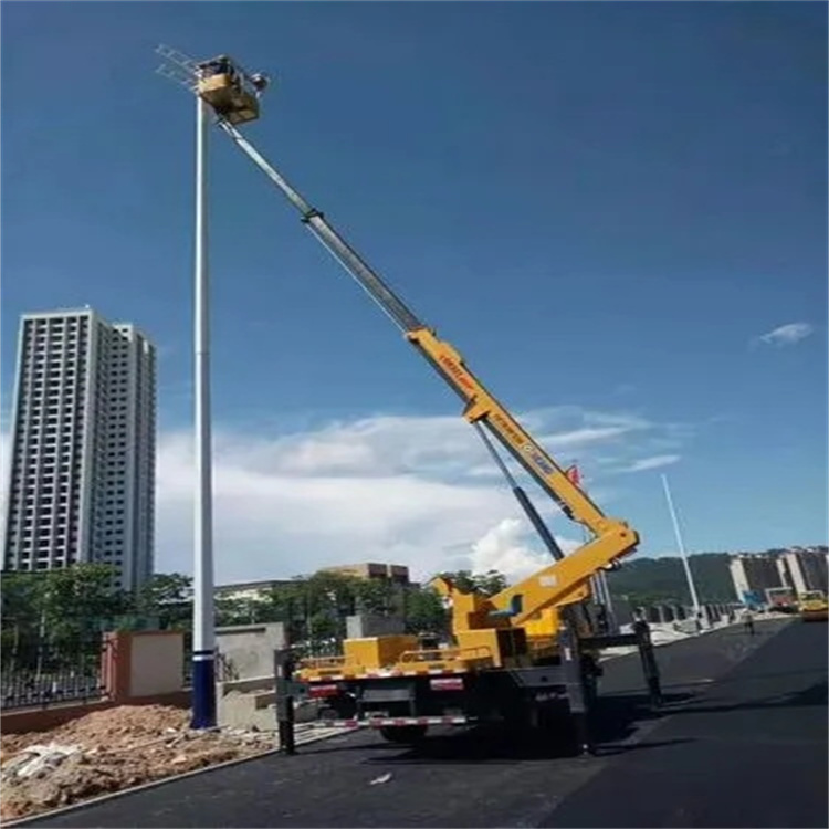 石柱维修路灯的曲臂升降车出租